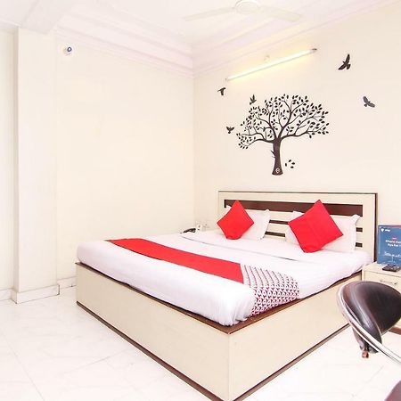 فاراناسي Oyo 14345 Hotel Panchsheel المظهر الخارجي الصورة