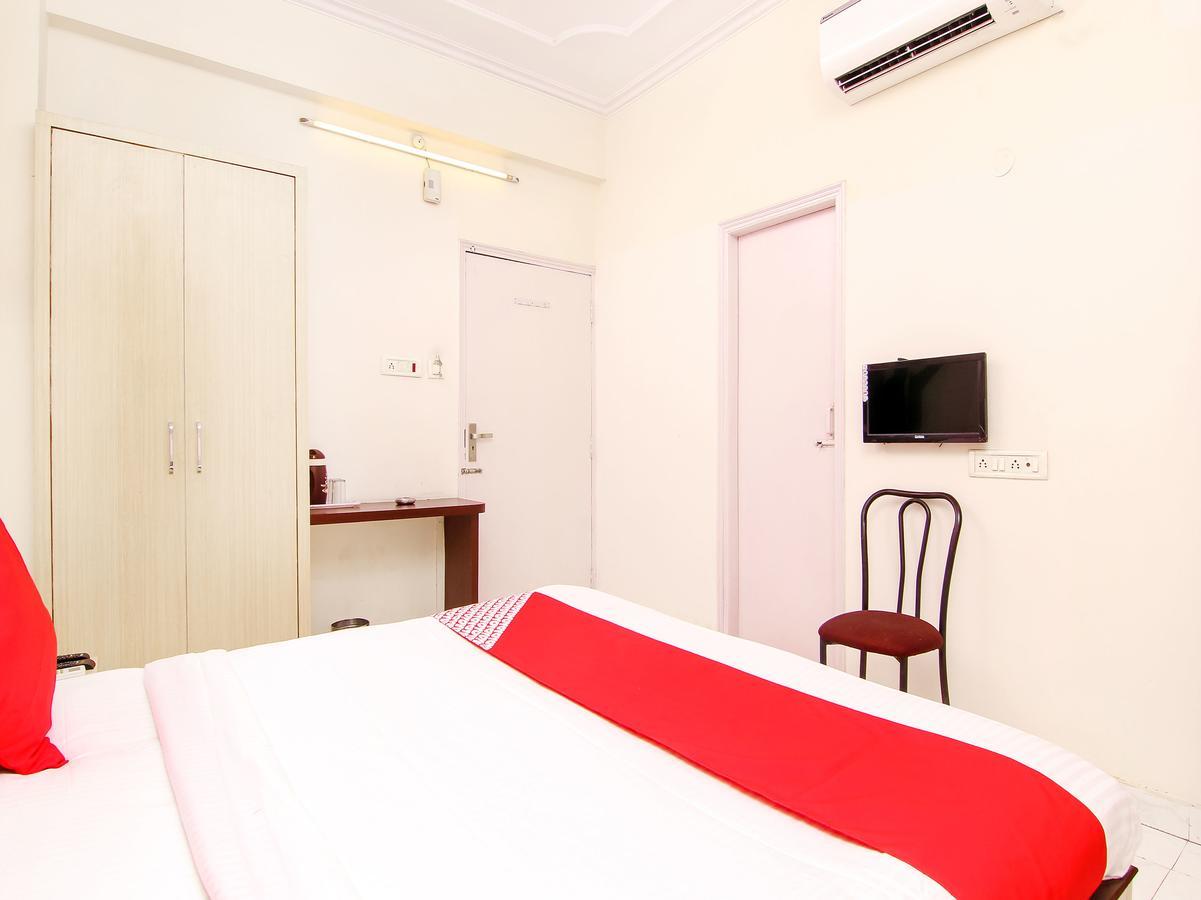 فاراناسي Oyo 14345 Hotel Panchsheel المظهر الخارجي الصورة